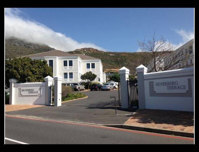 112M² OFFICE RENTED IN STEENBERG